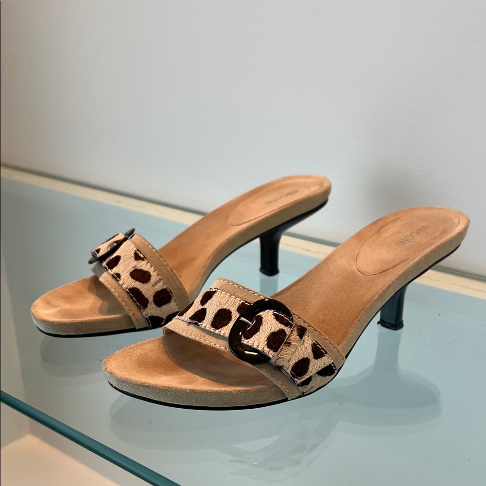 Nicole Tan and Brown Patterned Sandals